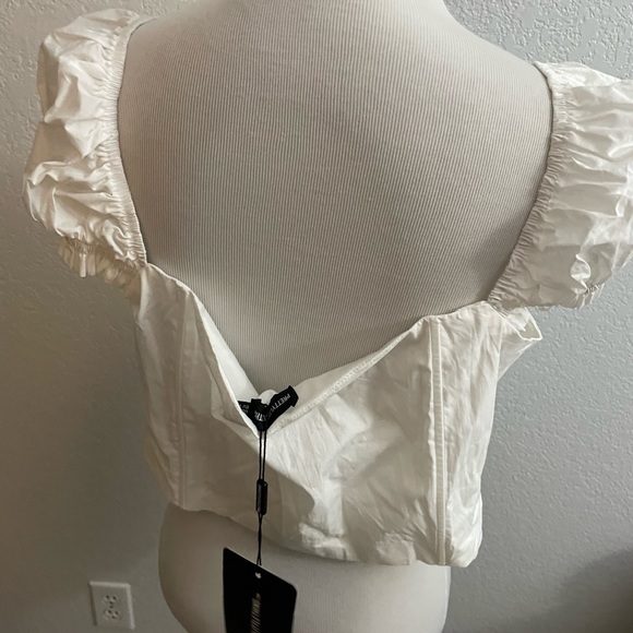 Pretty little thing blouse - Picture 3 of 7